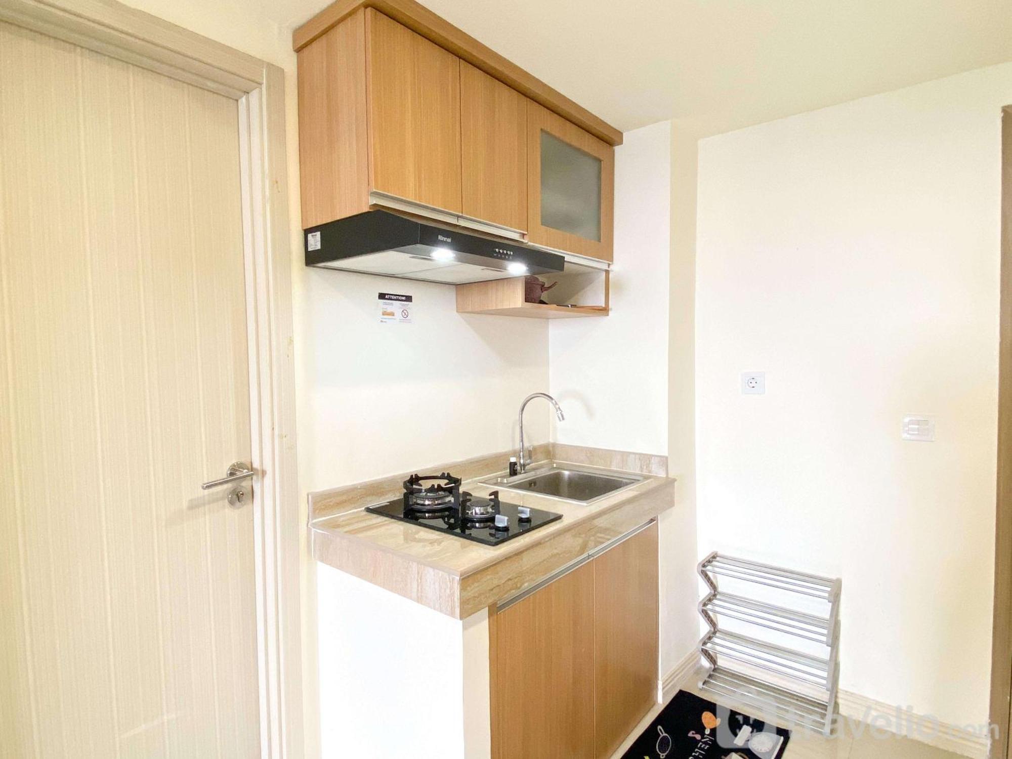 Fully Furnished And Homey 3br At Meikarta By Travelio