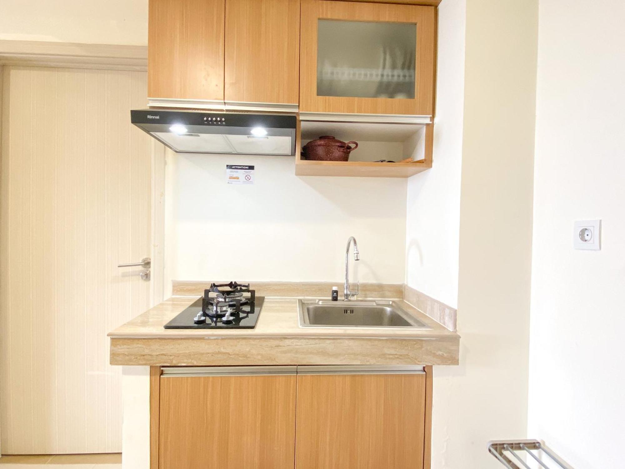 Fully Furnished And Homey 3br At Meikarta By Travelio Apartemen *
